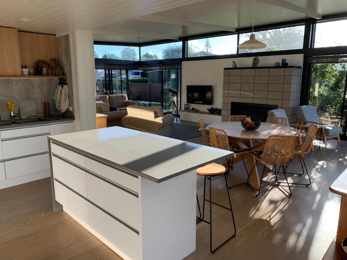 Appartamento The Admiral Cooks Beach Esterno foto